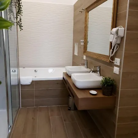 Vittorio Veneto Private 4* Σουλμόνα