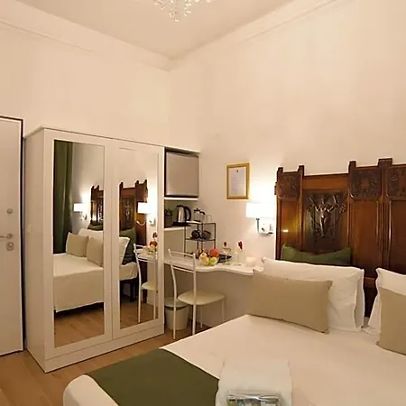 Vittorio Veneto Private Hotel 4*