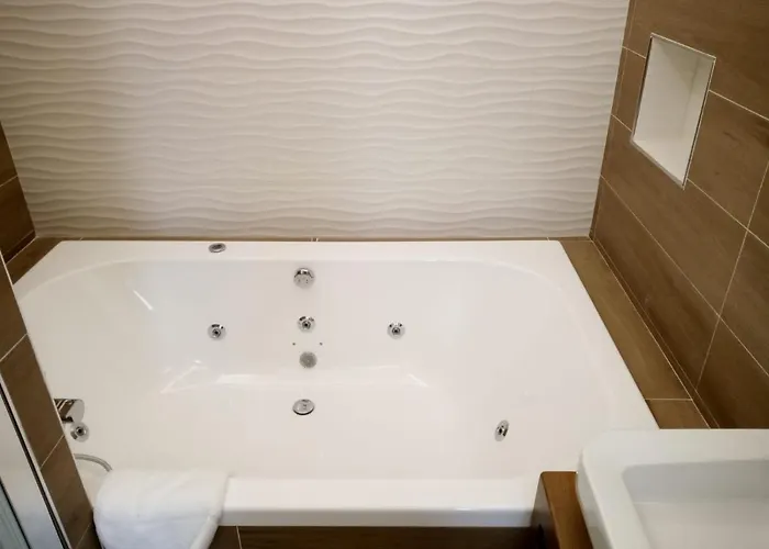 Vittorio Veneto Private 4* Sulmona