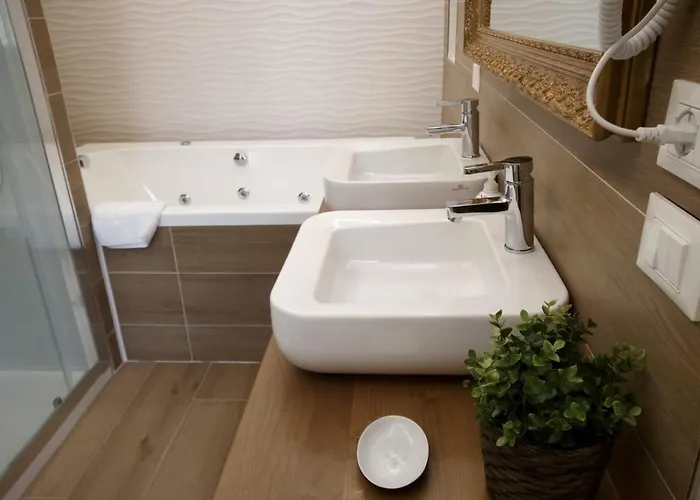 Vittorio Veneto Private Hotel 4*